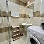 Paradise Complex * פרימורסקו
