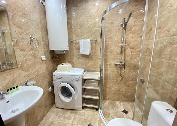 Paradise Complex 公寓 *