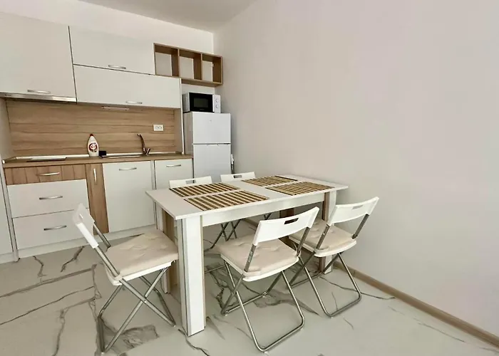 Paradise Complex 普里莫尔斯科