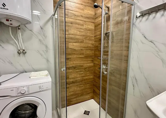 Paradise Complex 公寓 *