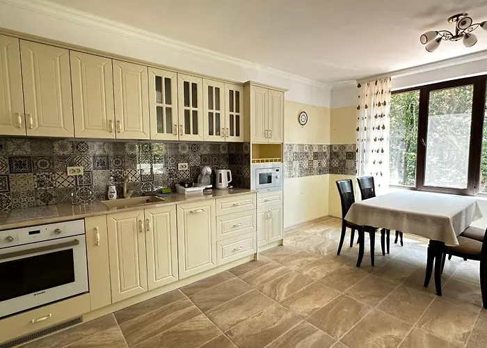 комплекс Paradise Приморско