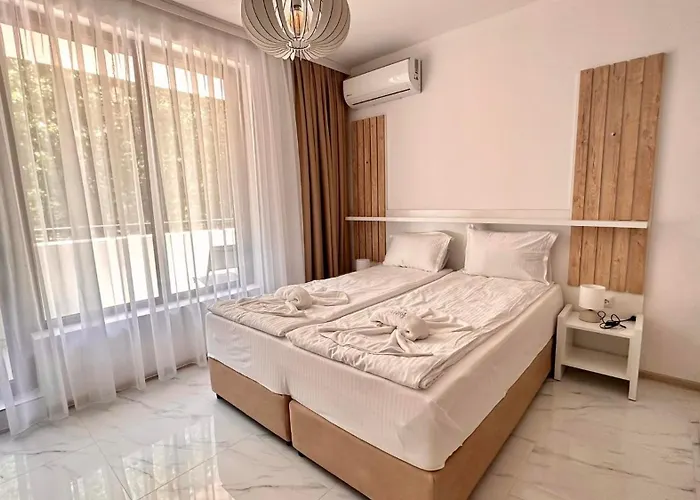 комплекс Paradise Апартаменты Приморско